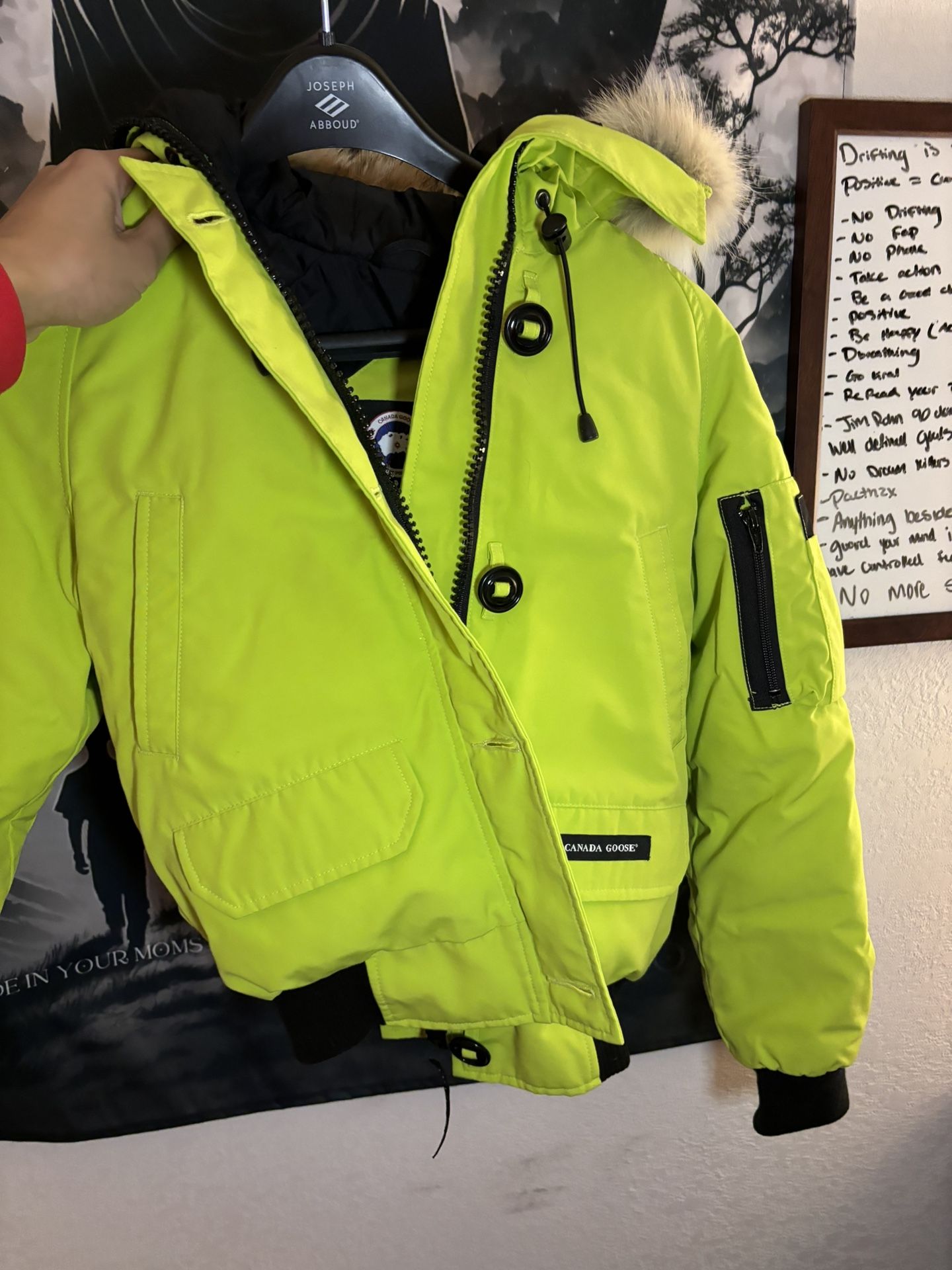Rare 100% Authentic Canada Goose Neon Bomber Jacket Women’s 2XS