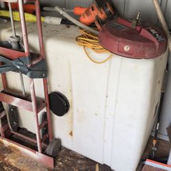 100 Gallon Water Tank