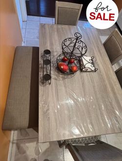Dining Table Set