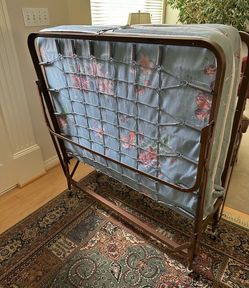 Folding Rollaway Guest Bed with Mattress