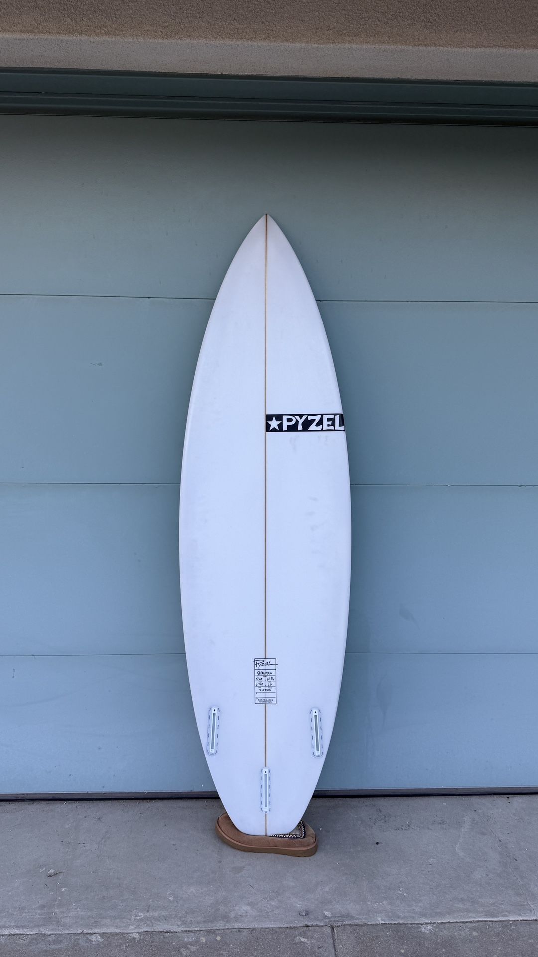 Pyzel Shadow Surfboard 5'10