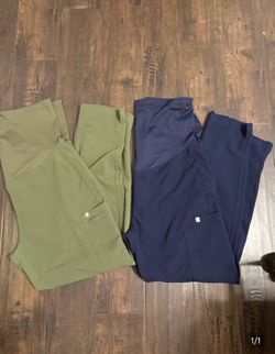 Figs maternity scrub pants