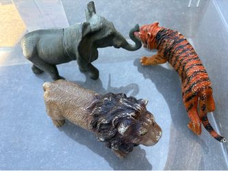 Xtra large zoo animals for preschool/ kindergarten