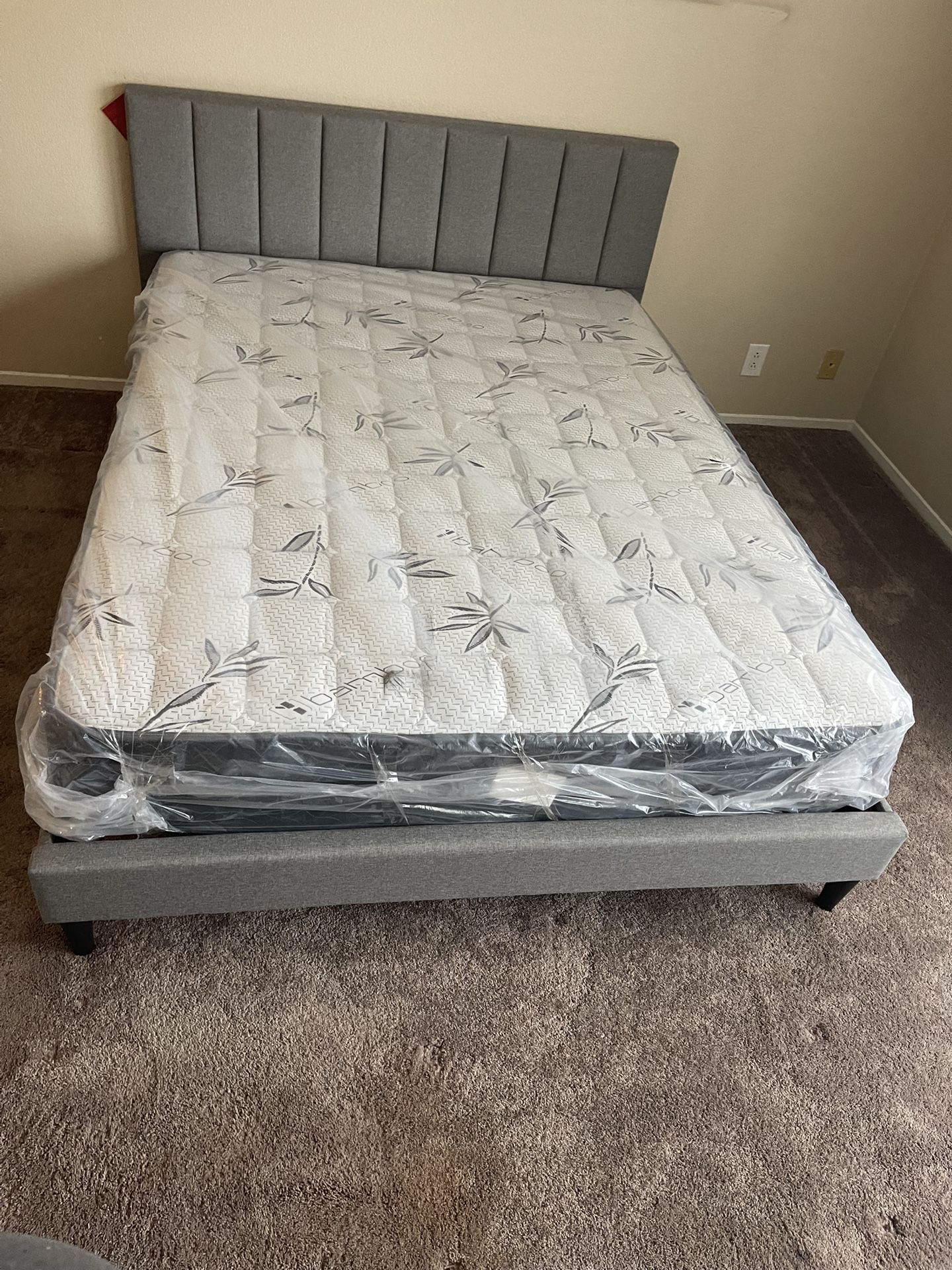 Queen New Platform Bed With Nice Mattress.