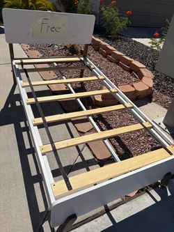 Child twin bed frame