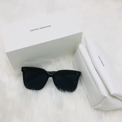 Gentle Monster Her Sunglasses in Black