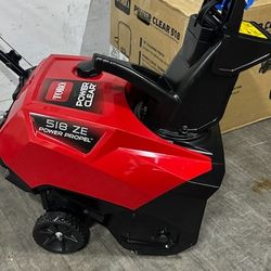 Toro Power Clear 518 ZE 18 in. Self-Propelled Single-Stage Gas Snow Blower

