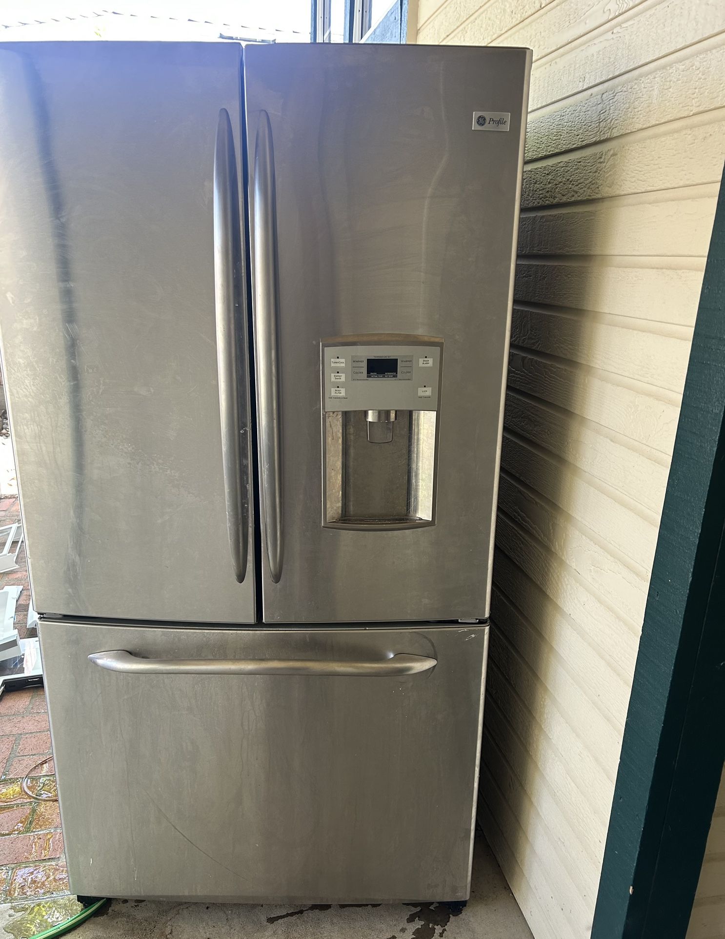 Ge Fridge  Free 