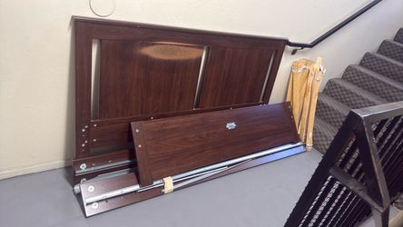 Cama de madera sólida size Queen
