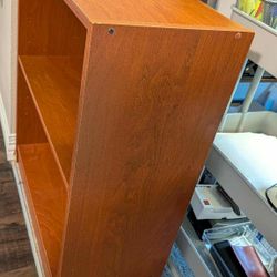 2 Shelf Bookcase/Shelving Unit