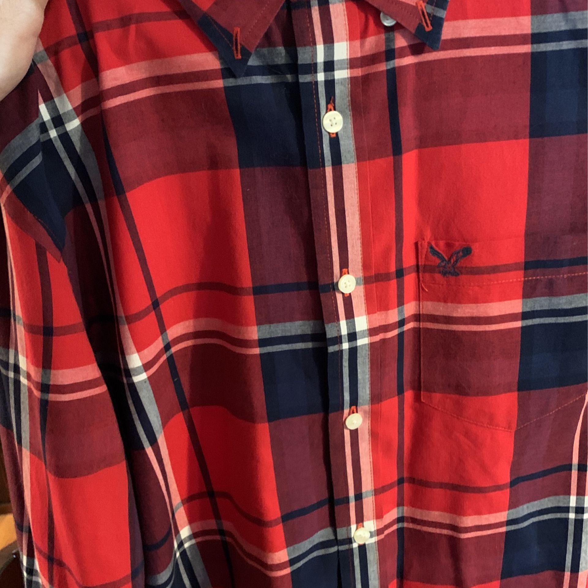 American Eagle Red Plaid Button Up Size Large