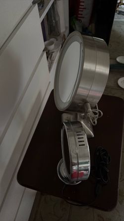 Makeup mirrors