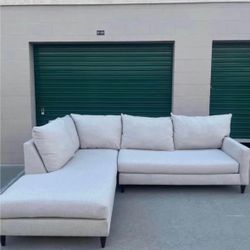 Beige Sectional Couch 🛻Delivery Available🛻