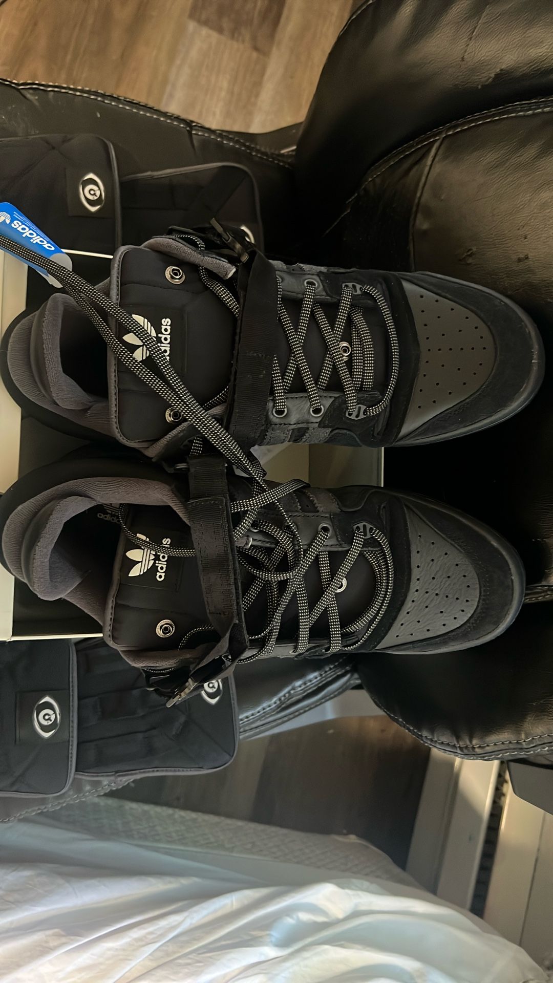 Men's Adidas Bad Bunny x Forum Buckle Low 'Back To School