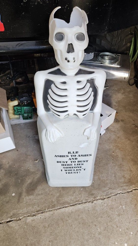 Damaged Halloween Tombstone Blowmold