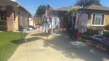 Yard Sale SUNDAY