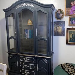 Hutch Deep Blue With Silver Detail