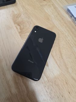 Iphone xr....64gb.  Unlock any sim