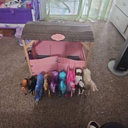 Our Generation Horse Stable  w Horses