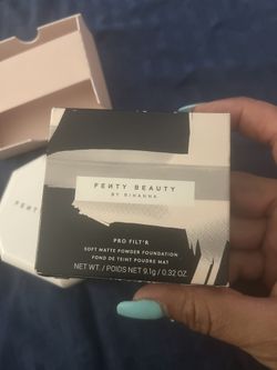Fenty Beauty Pro Filter 300 Color 