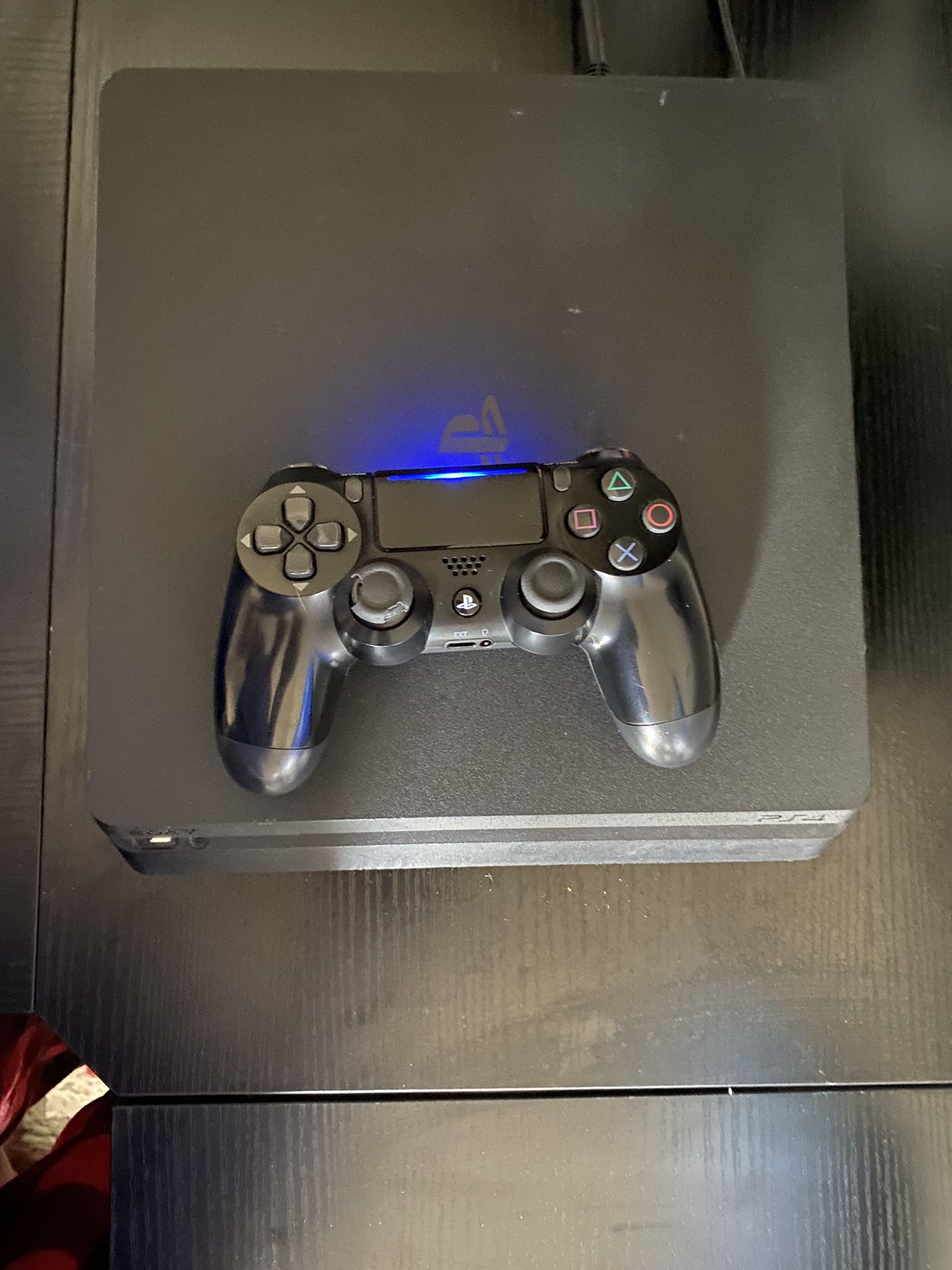 PS4, 1TB, Very Good Condition