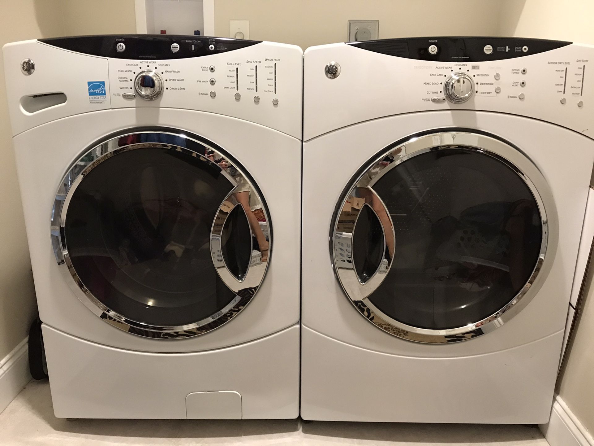 GE Washer and Dryer set