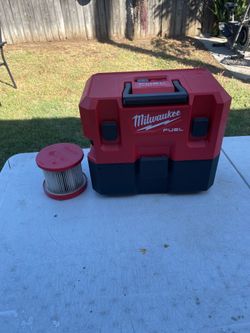 Milwaukee cordless Brushless fuel M18 vacuum Tool Only