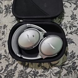 Bose Quiet Comfort 35 Headphones 