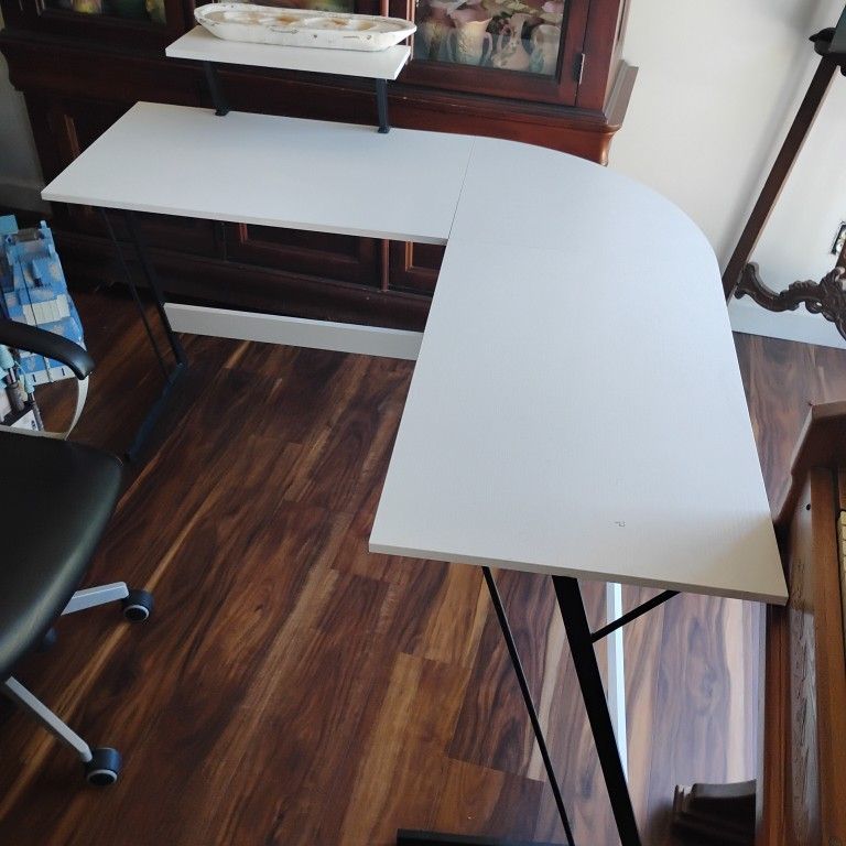 Desk For Computer Rolling Office Chair And Coffee Table