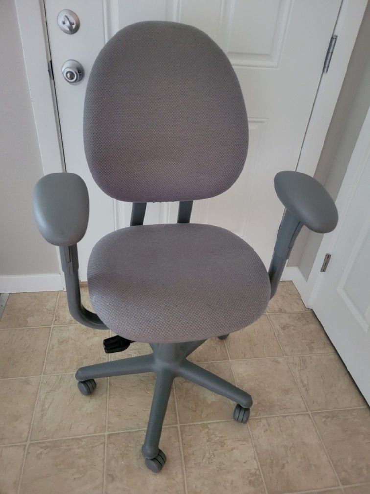 Office Chair With Adjustable Seat And Armrests. 