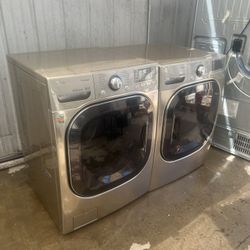 LG WASHER AND DRYER