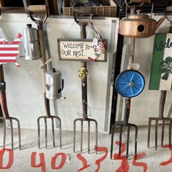 Decorative Pitchforks, Birdhouse 