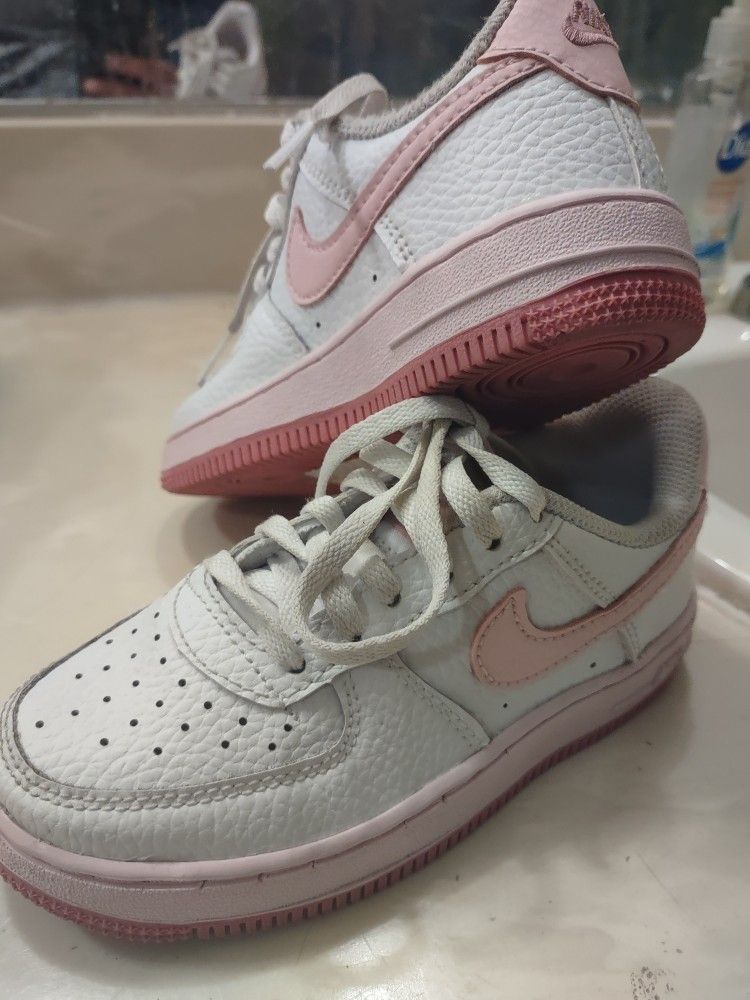Nike Pink kids Air Force 