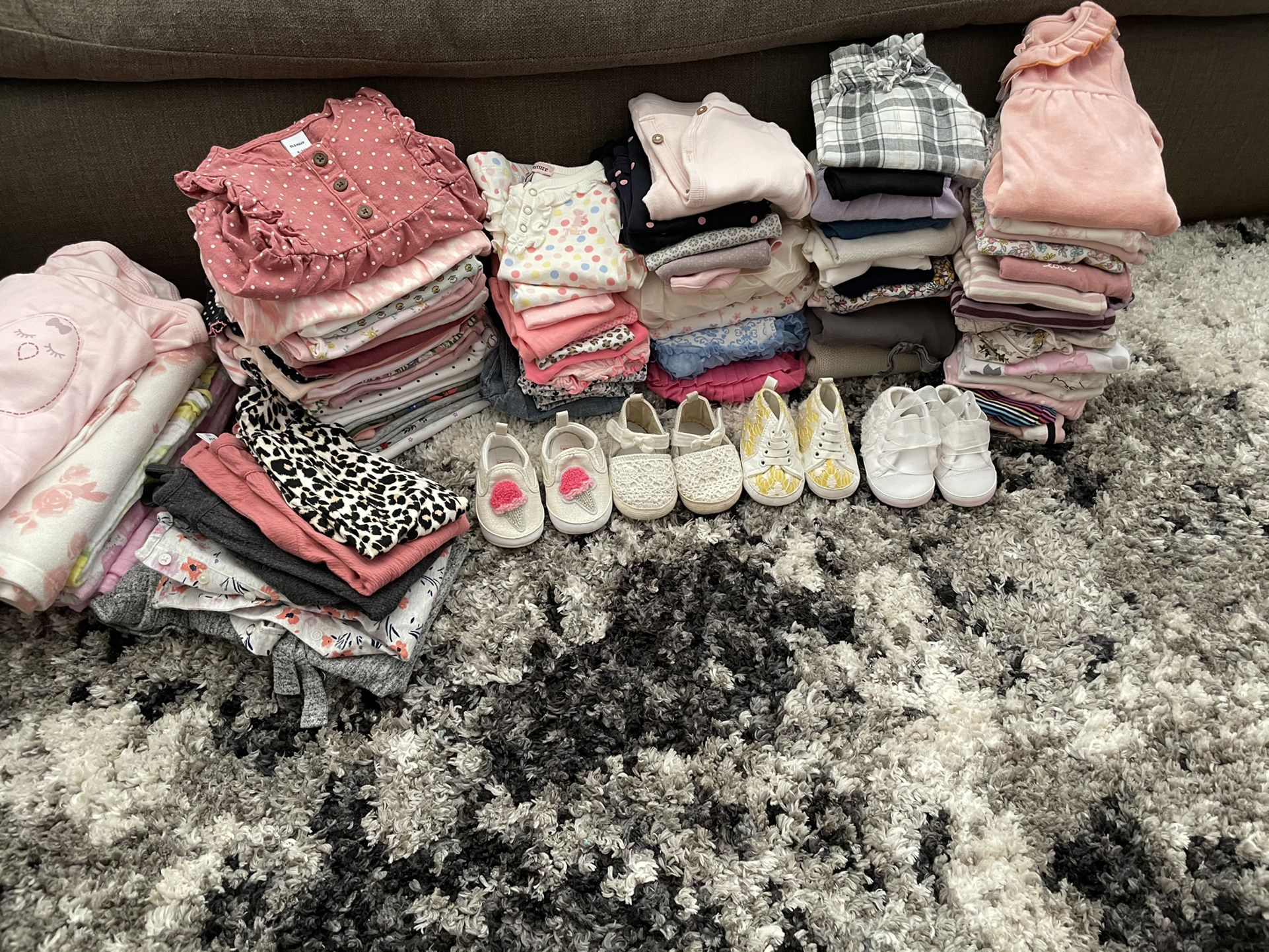 Baby Girl Clothing Lot 