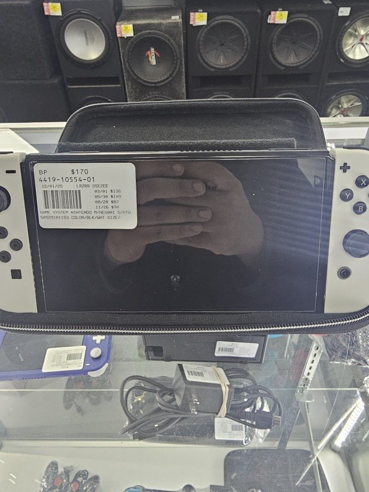 Nintendo Switch OLED. *System, Case and Joycons Only* ASK FOR RYAN. #4(contact info removed)4-01