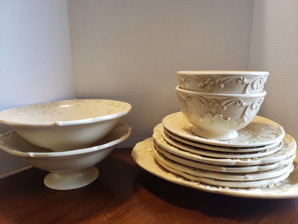 Daniel Cremieux Provence Dinnerware