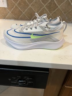 Nike Zoom Fly 4 brand new size 12
