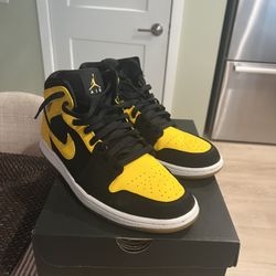 Jordan 1 Retro Mid (New Love - 2017)