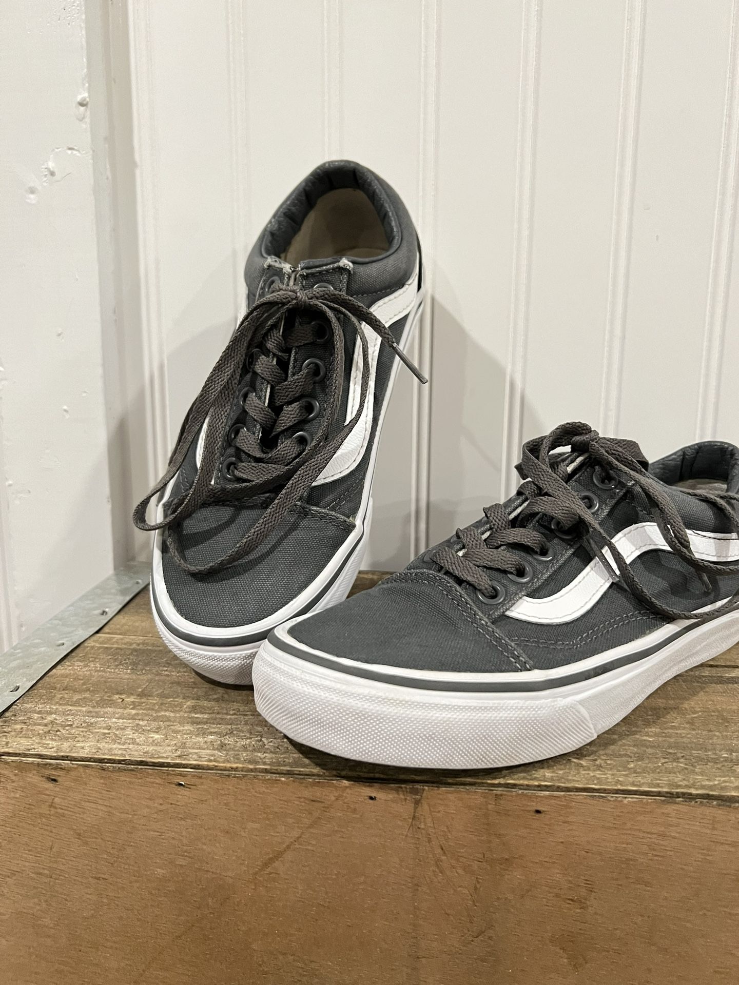 Vans Old Skool Sneakers Skate Shoes US Men’s 4  Gray/White