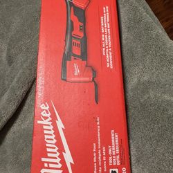 Milwaukee M18 Cordless Multi-Tool