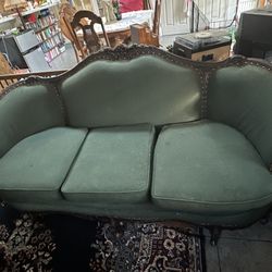 Antique Victorian Couch/sofa