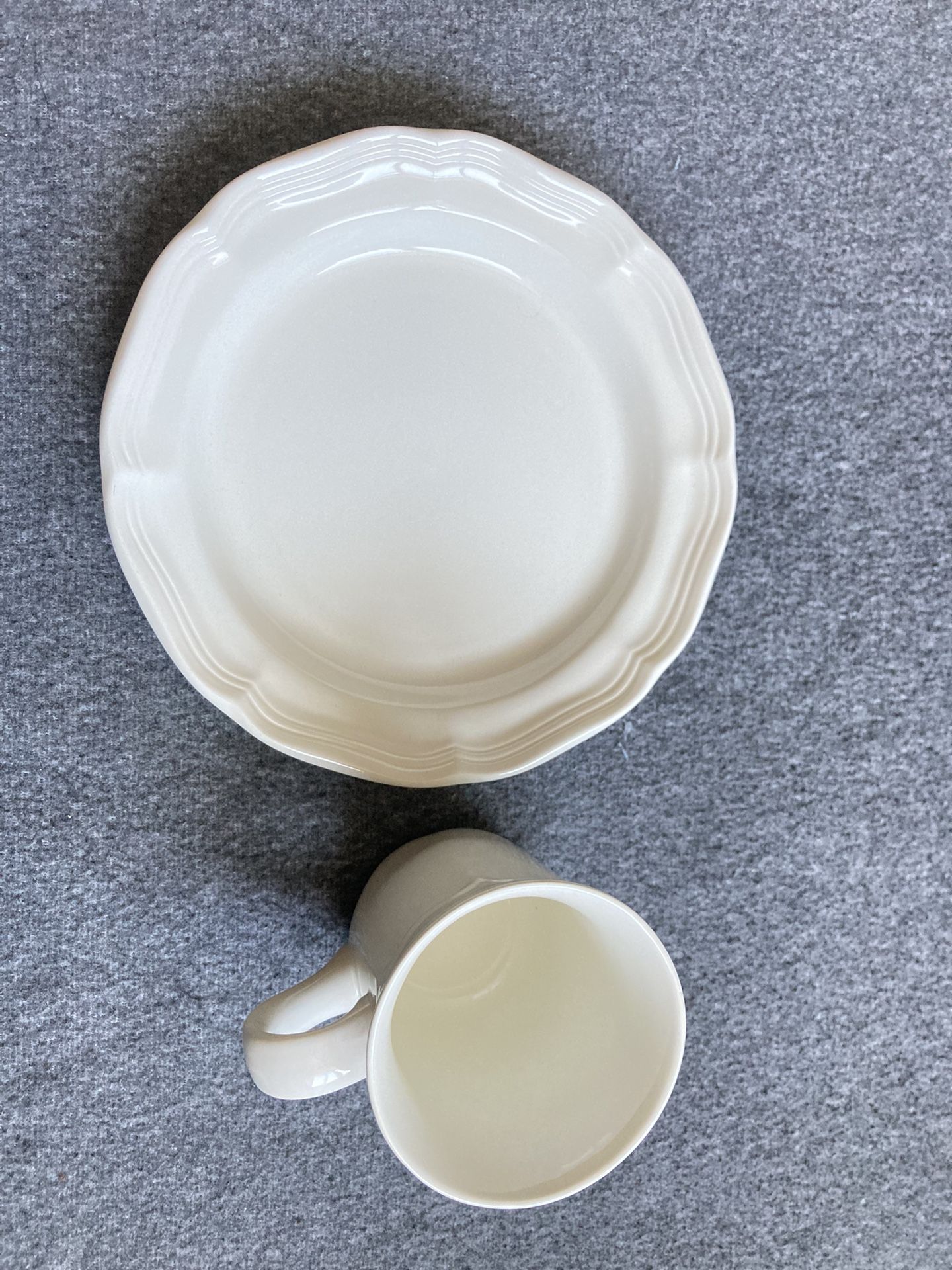 MIKASA All White "FRENCH COUNTRYSIDE" Salad/Dessert Plates, 8" with a