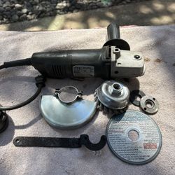 Black & Decker 4 1/2” Angle Grinder 2750 Complete Kit-Clean-With Guard, Handle, Wrench, Nuts & Blades