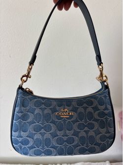Coach deniem purse