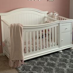 4-in-1 Convertible White Crib and Changer
