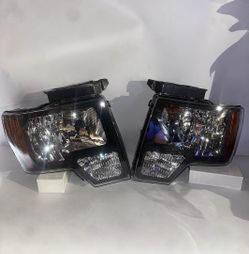 09-14 Ford F150 Black OE Style Headlights/Faros