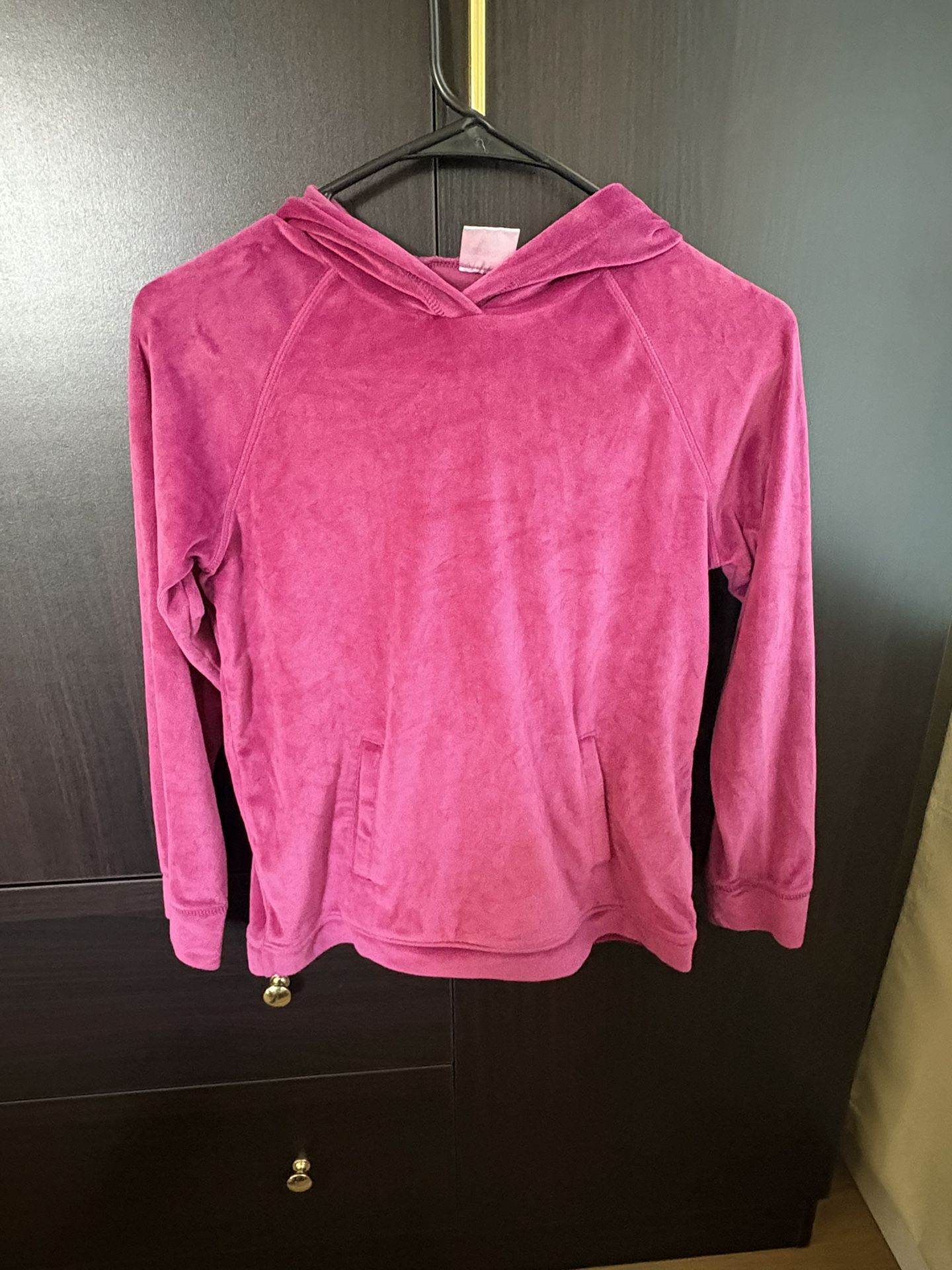Girl’s Shirt (Size 10-12)