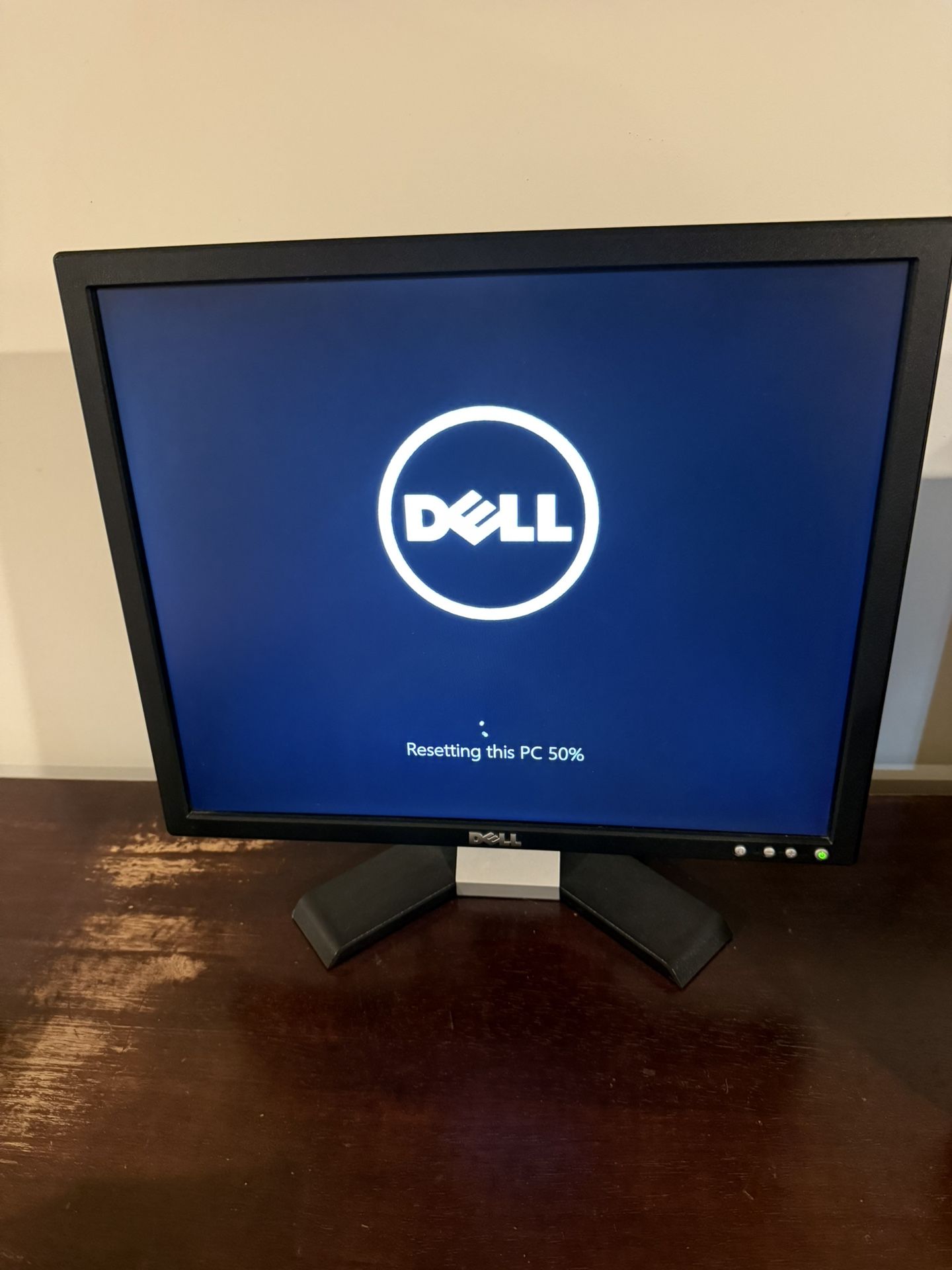 Dell Computer Monitor And Accessories