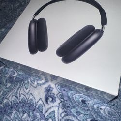 AirPod Max Space Gray  (SEND OFFERS)