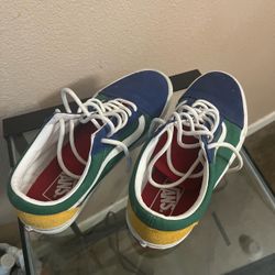 Vans and filas